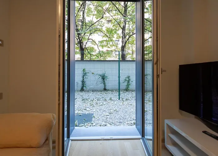 公寓 Easytopstay - Cozy Flat With Parking