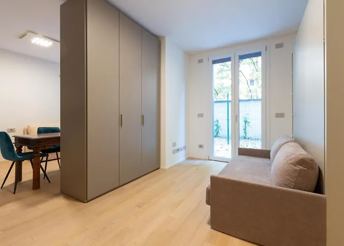 公寓 Easytopstay - Cozy Flat With Parking 米兰