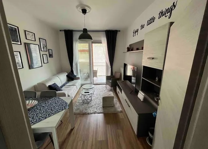 New Close To The City Center! * ميلان