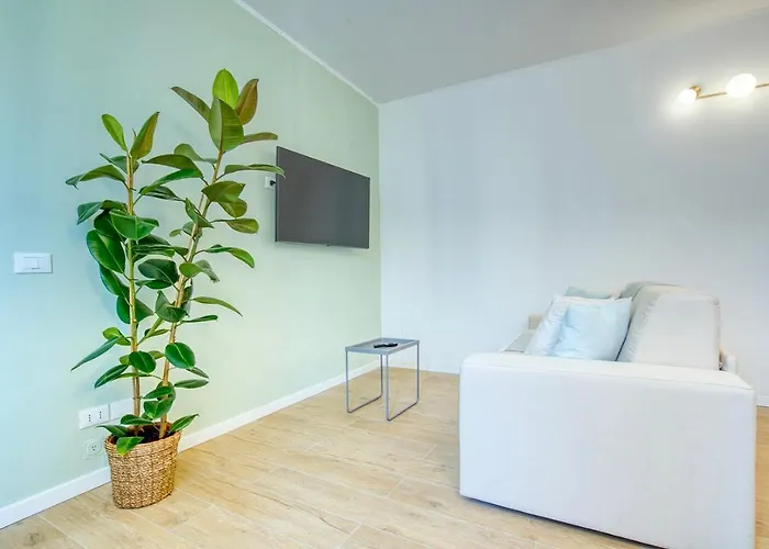 Leafy Sunshine, Bilocale In Porta Venezia, Con Metro A 1 Min A Piedi Milano