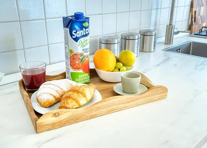 Apartment Leafy Sunshine, Bilocale In Porta Venezia, Con Metro A 1 Min A Piedi *