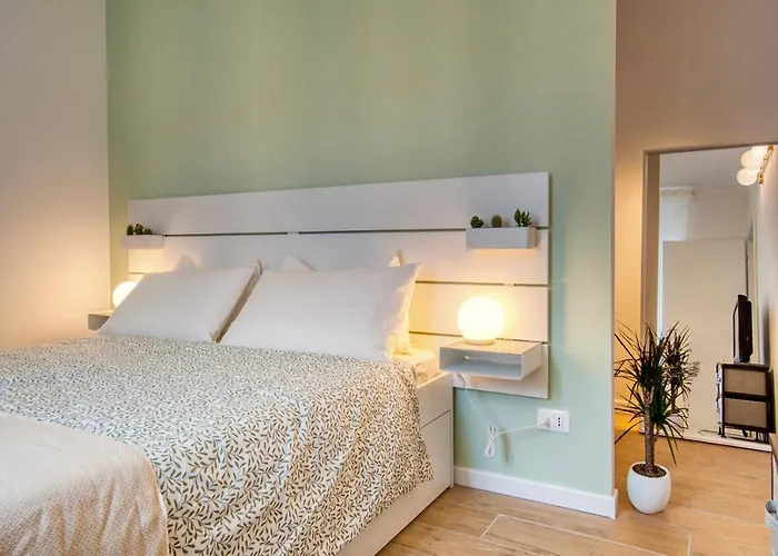 Leafy Sunshine, Bilocale In Porta Venezia, Con Metro A 1 Min A Piedi * Milano