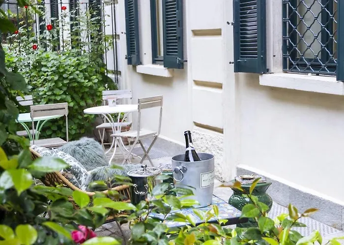 Luxury Bohemian With Private Garden In Apartman *
