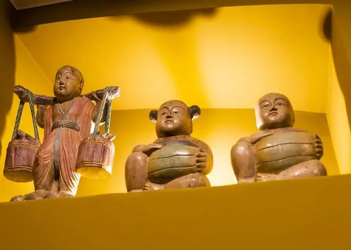 Luxury Bohemian With Private Garden In Apartman Milánó