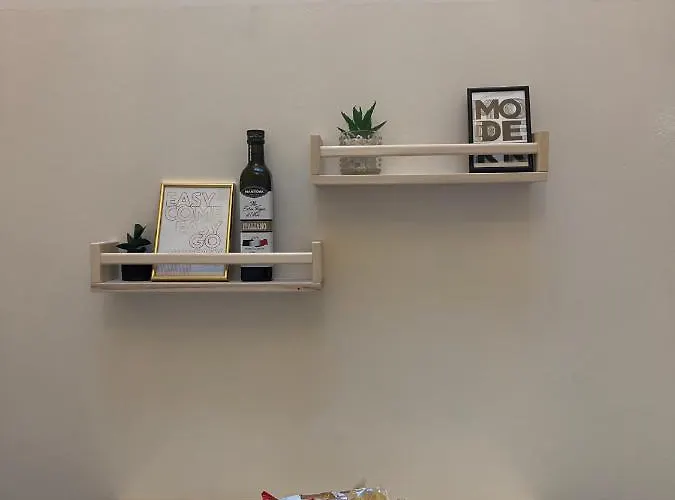 Regina In Porta Romana 3 - Sky Tv, Wifi & Breakfast Box
