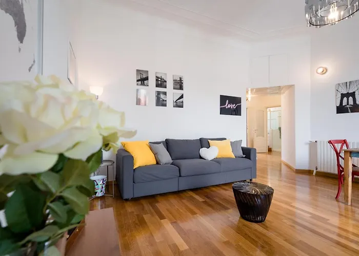 Cinque Vie Floor - Center Lejlighed Milano