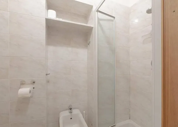 Youhosty - Ripa5 C Apartment