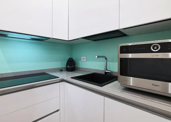 Daire Contempora - Modern And Quiet One Bedroom Near The M4 Milano