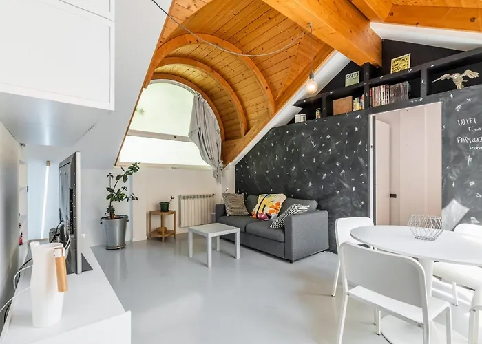 Easylife - - Cola Montano 3 - Isola