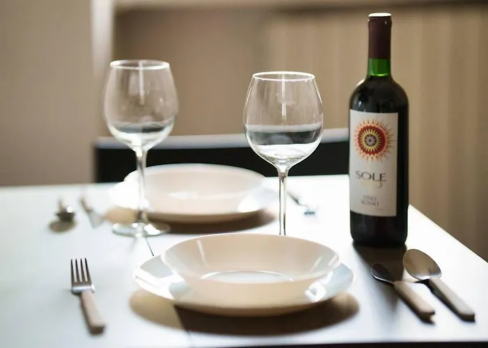 דירה Cadorna's Nest - Cozy And מילאנו