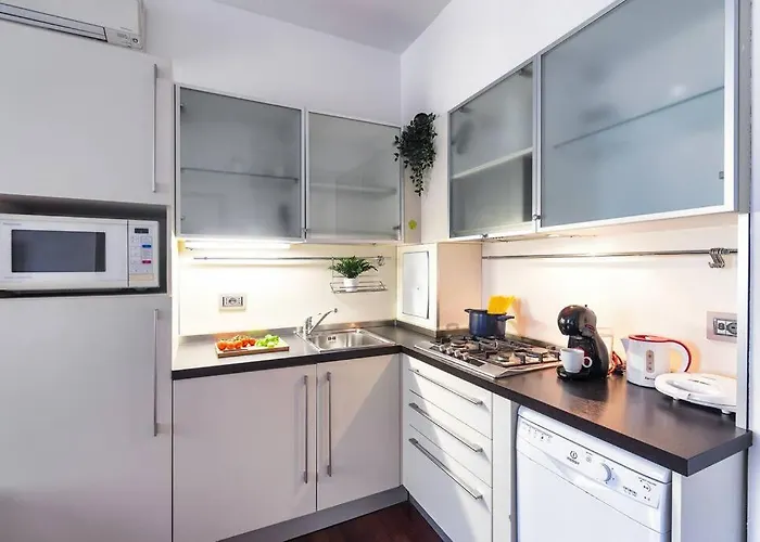 Cadorna's Nest - Cozy And מילאנו