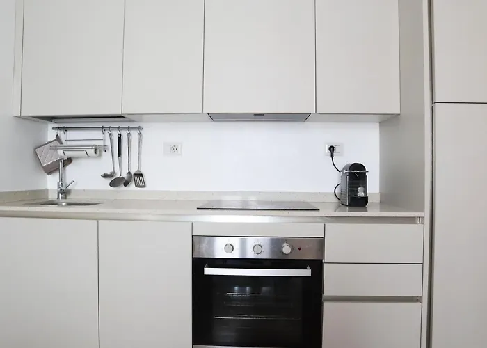 Isola District Bright House Lägenhet