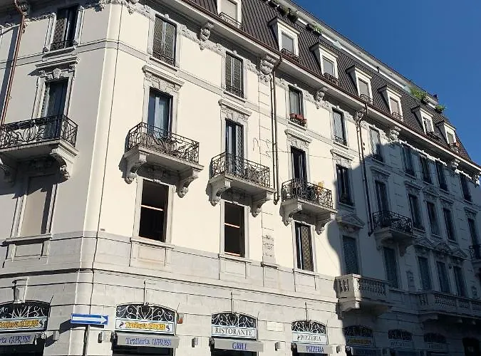 Lägenhet Isola District Bright House