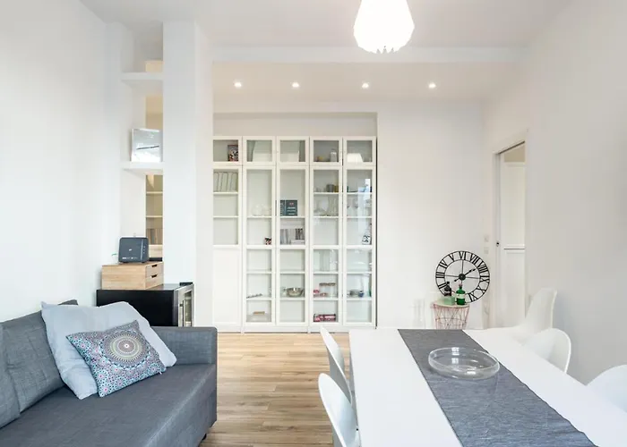 Easylife - - Friuli 24 - Porta Romana * Milán