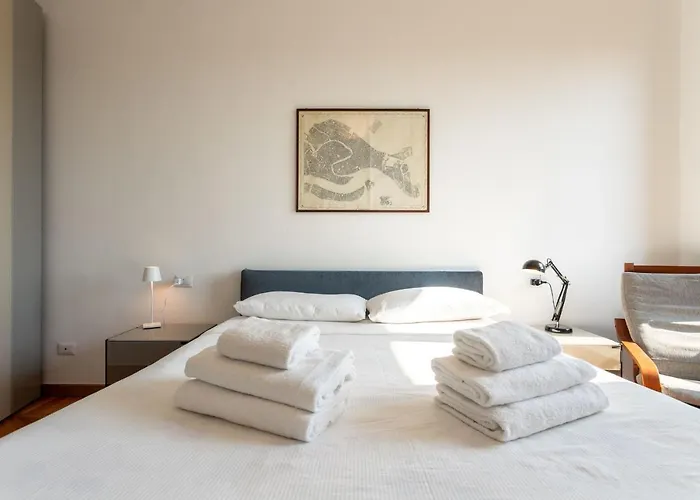 Garibaldi Two Bedrooms By Halldis * Milano