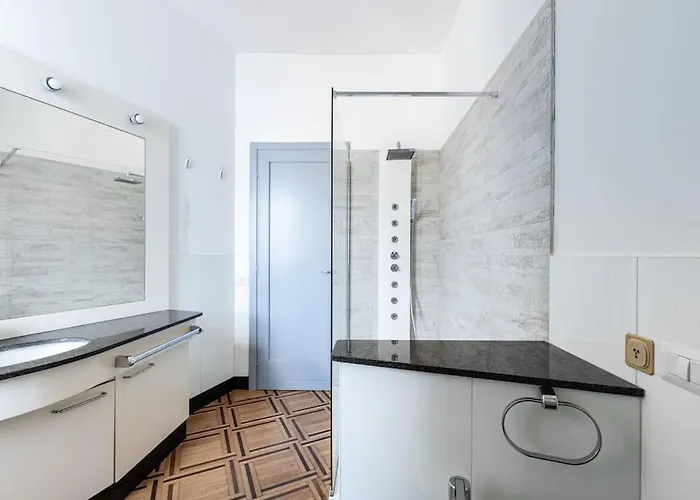 Amazing View From Brera Sancarpoforo9 アパート