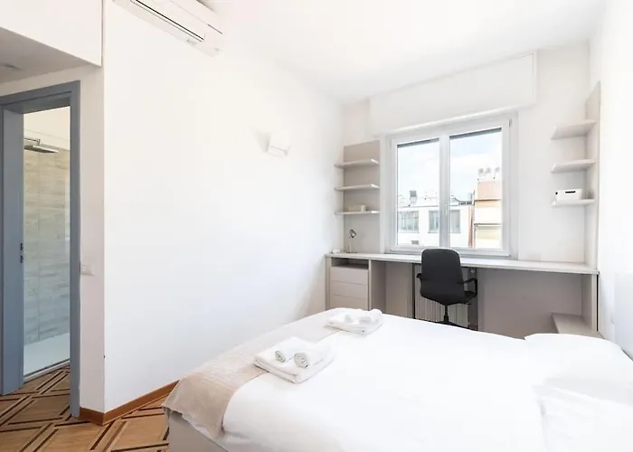 Amazing View From Brera Sancarpoforo9 アパート *