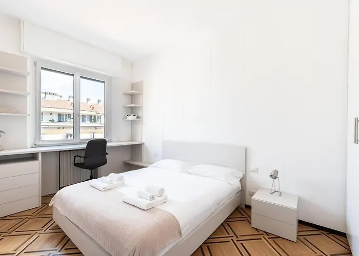 Amazing View From Brera Sancarpoforo9 アパート