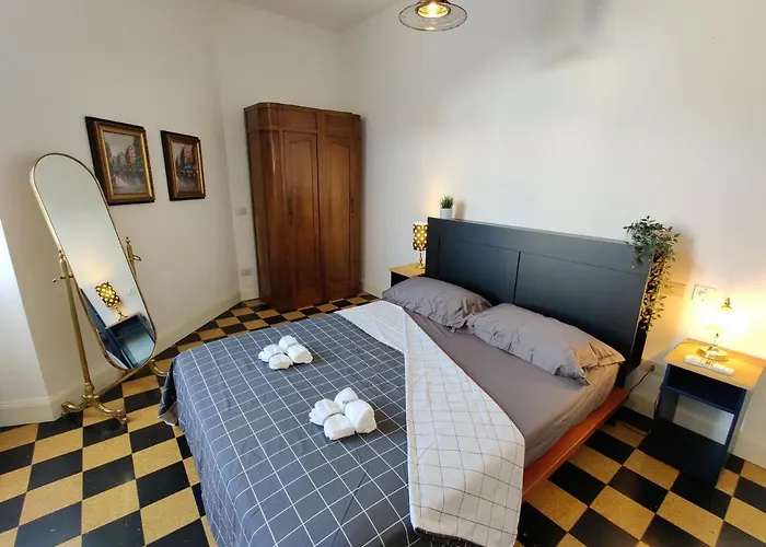 Elegante Trilocale A Apartment *