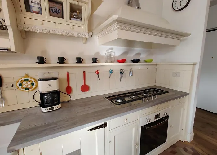 Elegante Trilocale A Apartment *