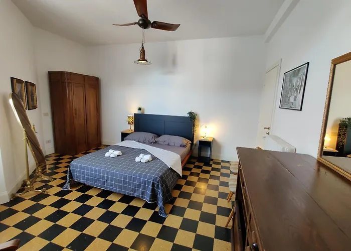 Apartment Elegante Trilocale A Mailand