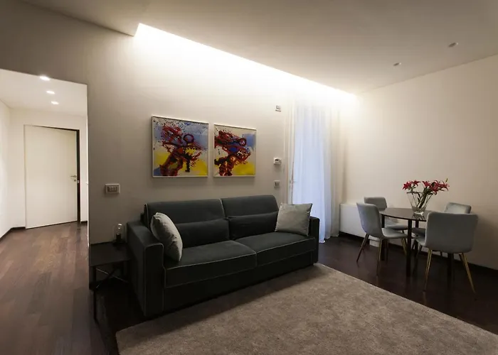 Lägenhet St.ambrogio 2bd New *