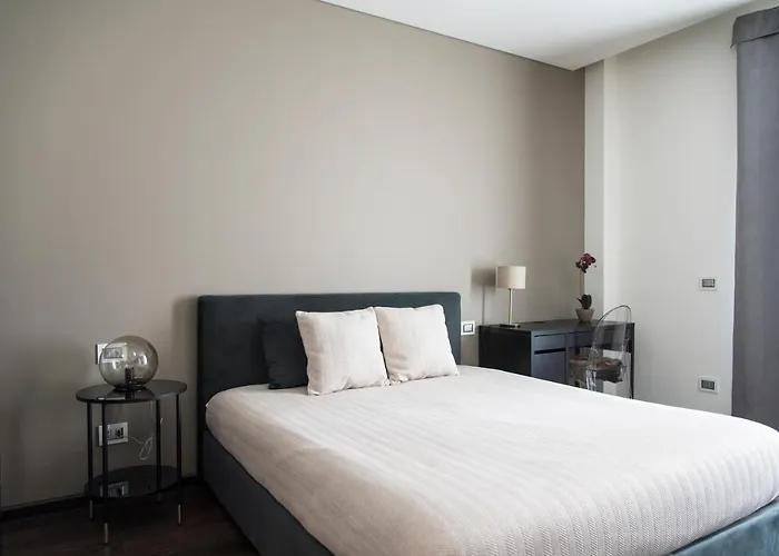 Lägenhet St.ambrogio 2bd New *