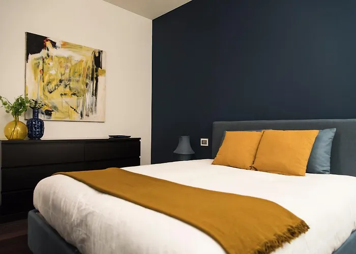 Lägenhet St.ambrogio 2bd New *