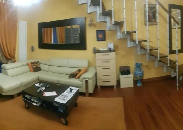 - Doppia Con Bagno Privato In Stupendo Attico Con Vista Mozzafiato 4* 밀라노