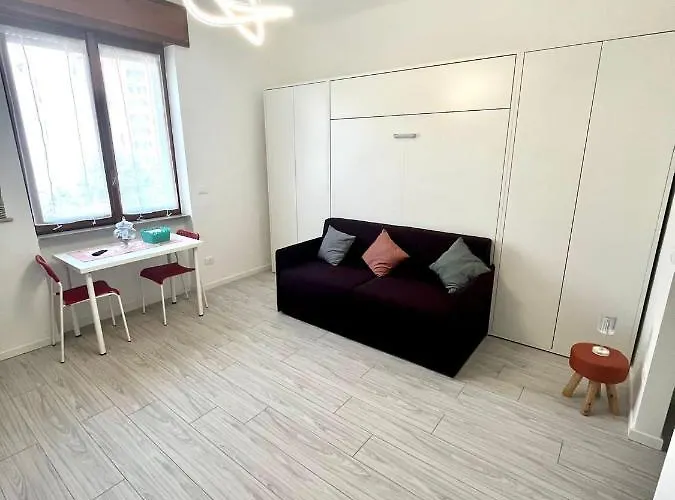 Semesterbostad Marghespace Zona Stazione Con Letto Matrimoniale E Bagno