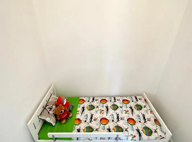 Semesterbostad Marghespace Zona Stazione Con Letto Matrimoniale E Bagno *