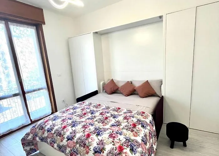 Marghespace Zona Stazione Con Letto Matrimoniale E Bagno Semesterbostad Milano