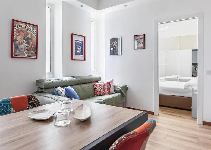 Easylife - - Melchiorre Gioia 30 -