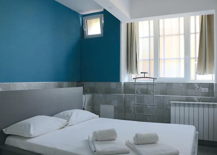 Gambara Guests House 3*