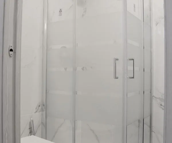 Gambara Guests House 3*