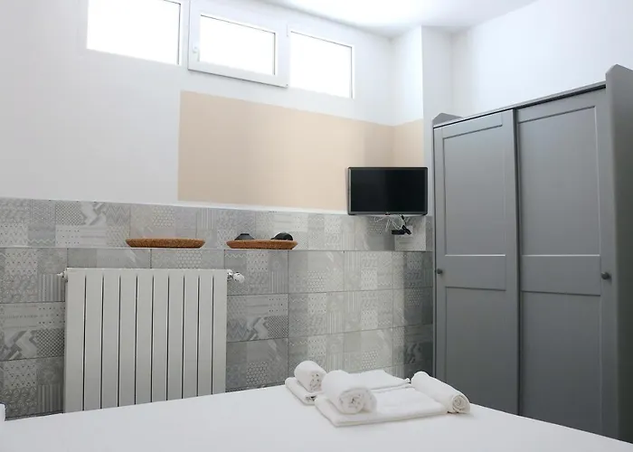 Gambara Guests House 3*