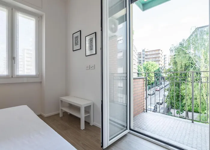 Easylife - Milano- Privata Angera 10s -