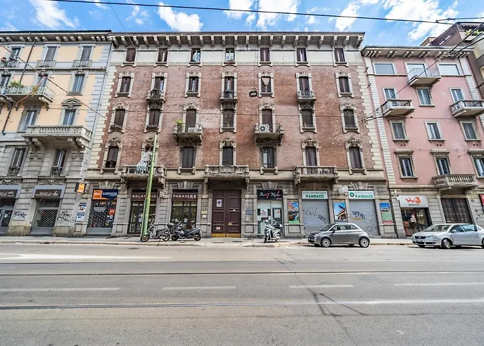 Isola And Garibaldi District Lovely *