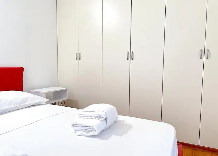 The Boutique - Repubblica - Station