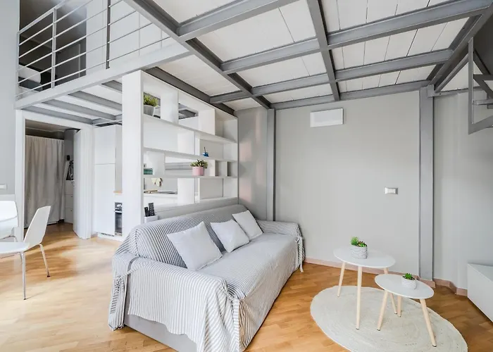 Guesthost - Amazing Loft - 350 M Far From Dateo Station * Milan