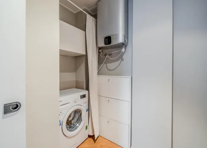 Guesthost - Amazing Loft - 350 M Far From Dateo Station *