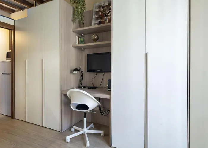 Easylife - - Pilo 6 - Porta Venezia Appartement *