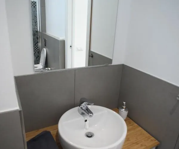 Boutique Duomo E Bocconi Appartamento *