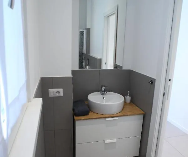 Boutique Duomo E Bocconi * Milano