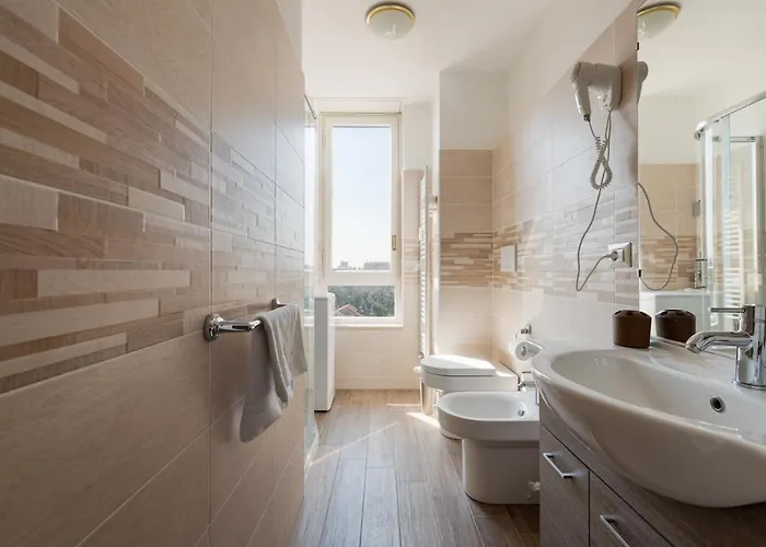 - Roomy 300 M From M3 Affori Fn!