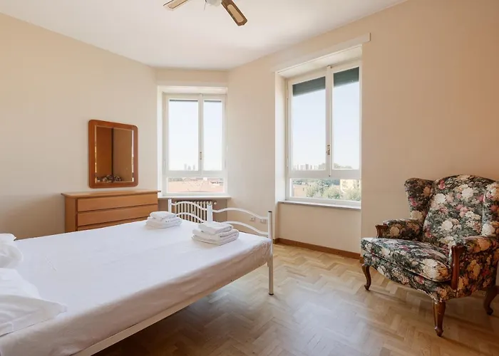 - Roomy 300 M From M3 Affori Fn!