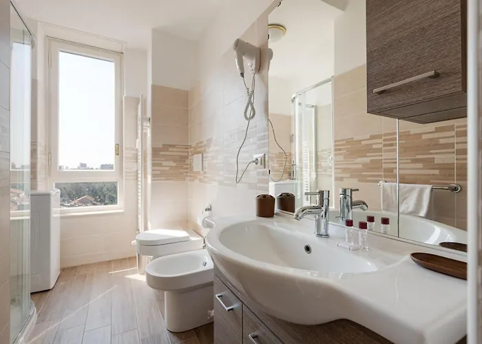 - Roomy 300 M From M3 Affori Fn! *