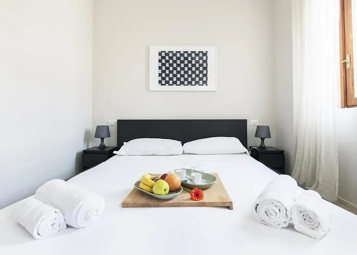 Easylife - Elegante Penthouse Sui Navigli Milano