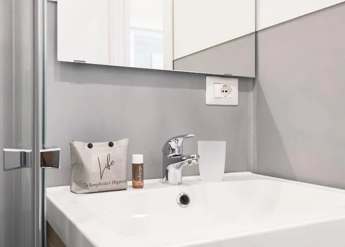 Easylife - Elegante Penthouse Sui Navigli Milano