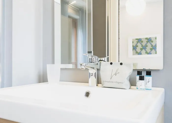 Easylife - Elegante Penthouse Sui Navigli *